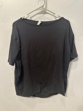 Lululemon Back in Action Tee